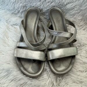 Cole Haan x Nike Air Silver Strappy Wedge Sandals Size 7.5 Women’s Comfort